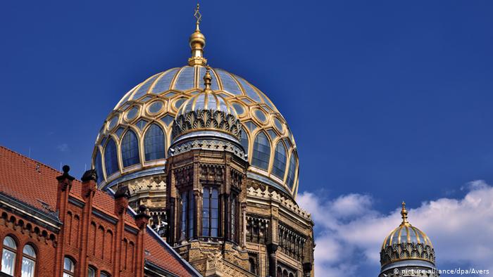 New Synagogue in Berlin, Germany (photo: picture-alliance/dpa/Avers)