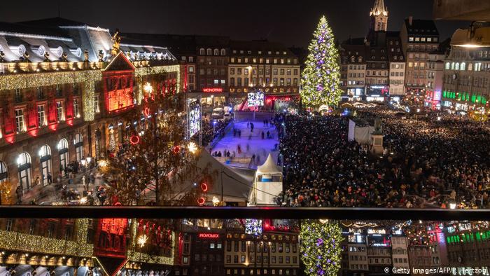 روعة أسواق أعياد ميلاد المسيح الأوروبية في صور