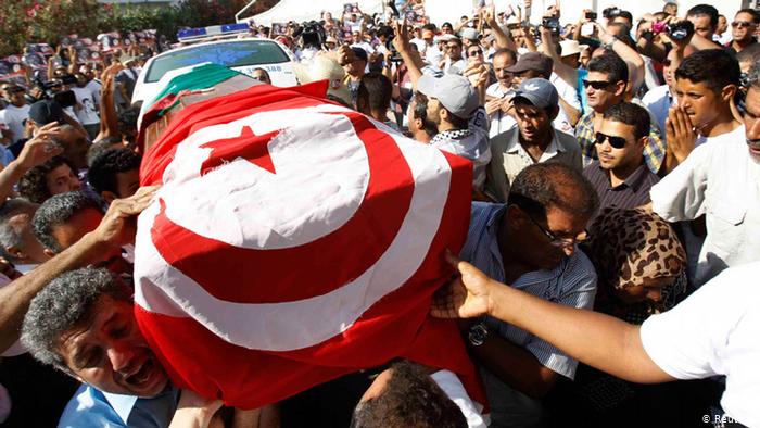 تونس في رحلة العملية الديمقراطية والبحث عن تحقيق الآمال