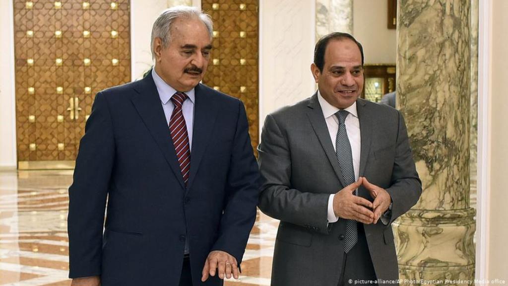 البرلمان المصري لم يذكر ليبيا بالاسم في تفويضه للجيش المصري بالقيام بعمليات عسكرية خارج الحدود
