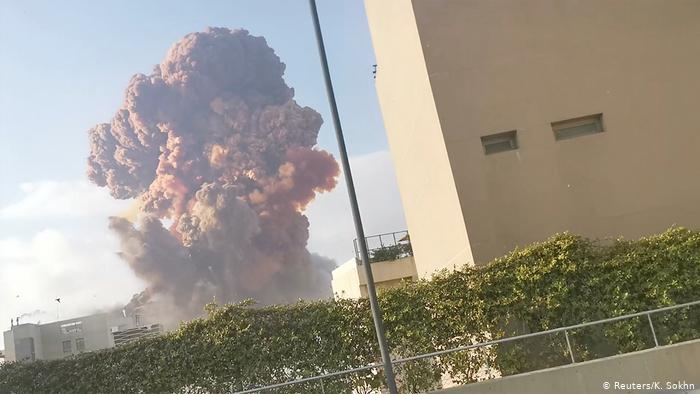 صور مروعة من انفجار مرفأ بيروت المرعب - كارثة مأساوية لم يشهد مثلها في تاريخه