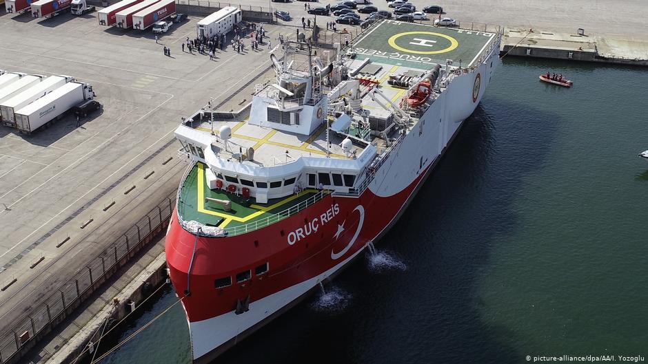 Seismisches Forschungsschiff für Öl- und Gasbohrungen der Türkei; Foto: dpa/picture-alliance