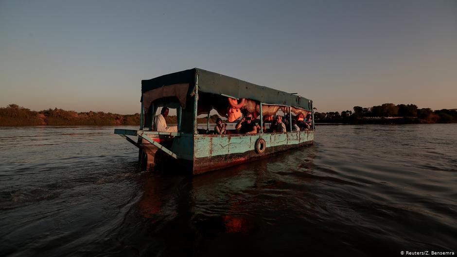 Tourists sail across the convergence between the White Nile river and Blue Nile river in Khartoum, Sudan, 15 February 2020 (photo: REUTERS/Zohra Bensemr)   