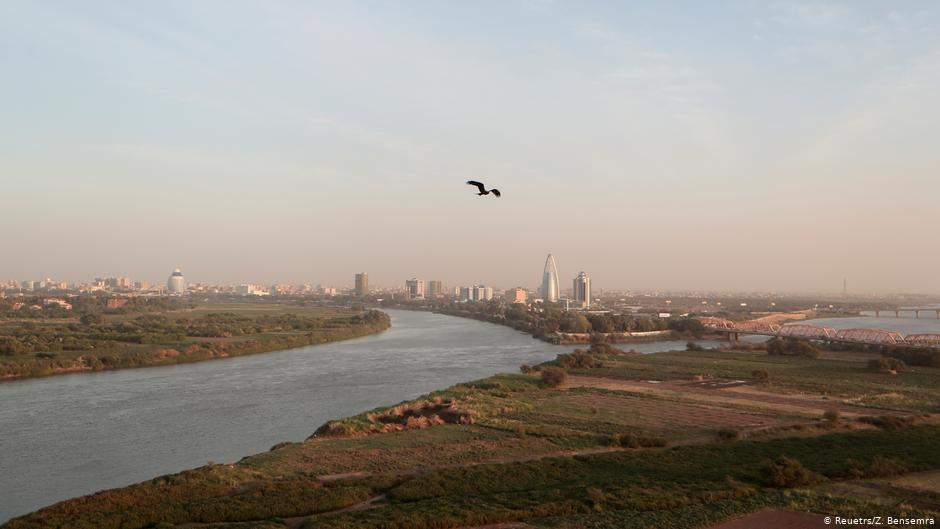 A bird flies over the convergence between the White Nile river and Blue Nile river in Khartoum, Sudan, 17 February 2020 (photo: REUTERS/Zohra Bensemra)