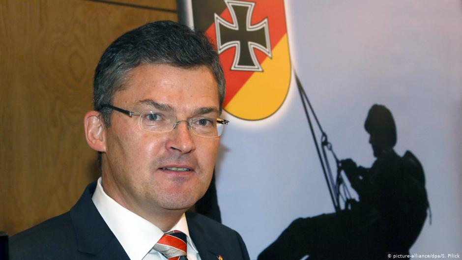 Roderich Kiesewetter wechselte 2009 von der Bundeswehr in den Deutschen Bundestag; Foto: picture-alliance/dpa