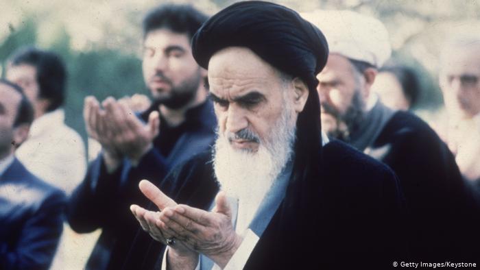 Ayatollah Ruhollah Khomeini (photo: Getty Images/Keystone)