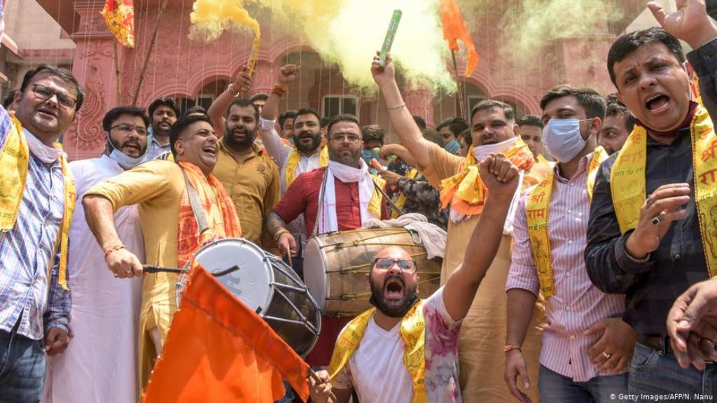 People celebrating in Ayodhya (photo: Getty Images/AFP/N. Nanu)