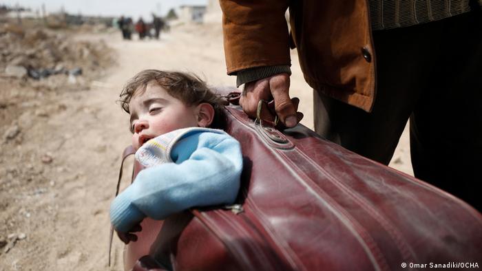 BG Photos and testimonies from Syrian photographers | Omar Sanadiki