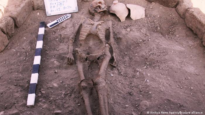Menschliches Skelett in der verlorenen Stadt gefunden
