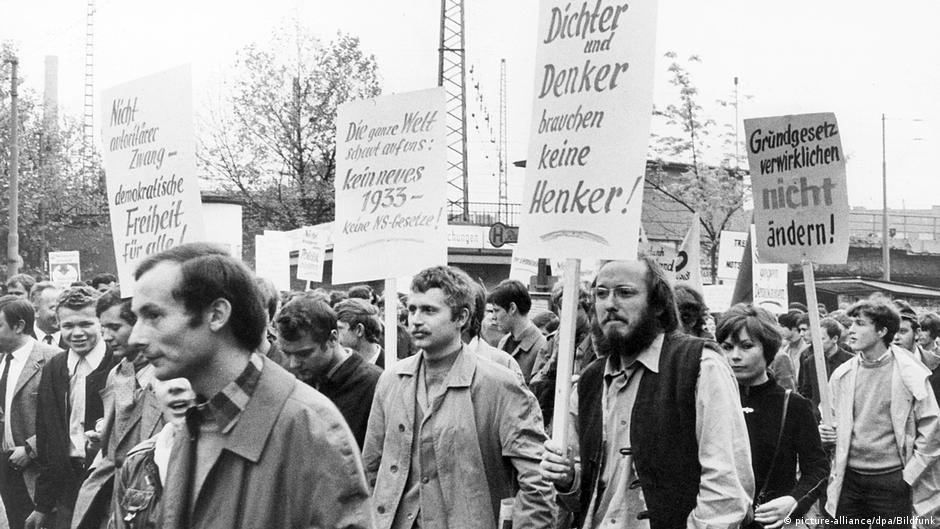 Student protests in Germany 1968 (photo: picture-alliance/dpa/Bildfunk)