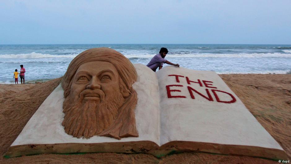 أسامة بن لادن تصوير رملي في الهند. Indien Sandskulptur Osama bin Laden Foto dapd