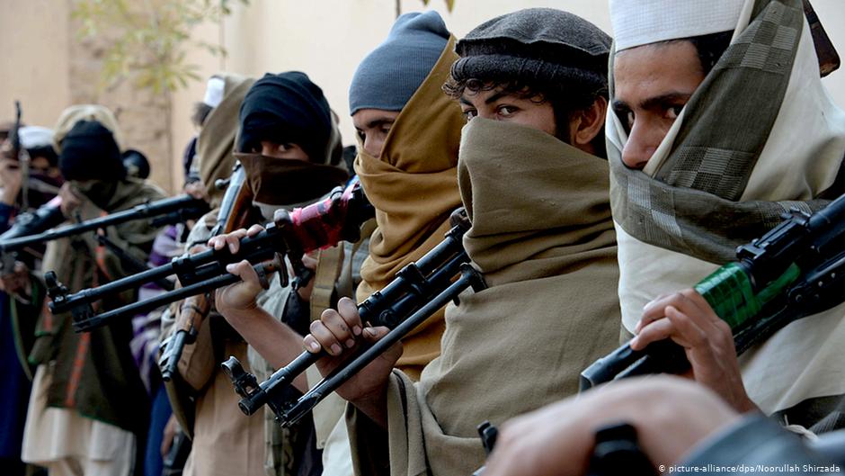 Taliban-Kämpfer; Foto: picture-alliance/dpa.