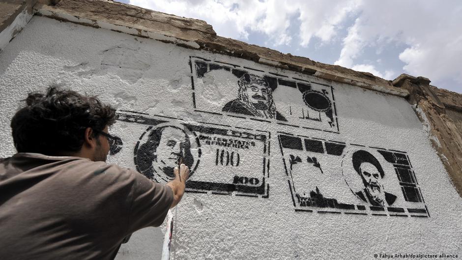 وُلد الفنان اليمني مراد سبيع عام 1987 في محافظة ذمار اليمنية وقد بدأ الرسم على الجدران بعد ثورة عام 2011 إبان "الربيع العربي". (photo: dpa/picture-alliance)