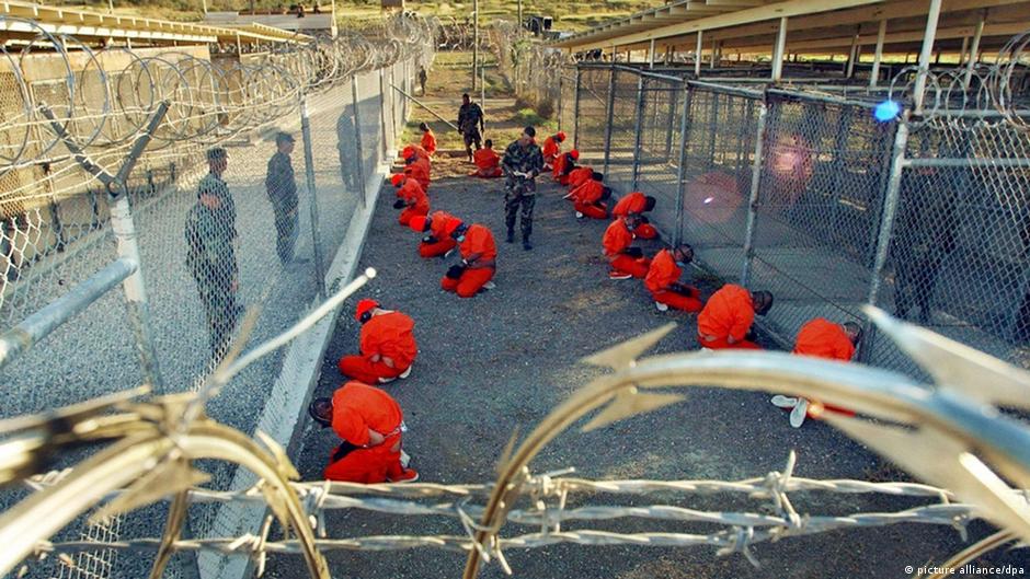 السجن الأمريكي - غوانتانامو. US Praesident Obama will Guantanamo Verfahren aussetzen. Foto Picture Alliance 