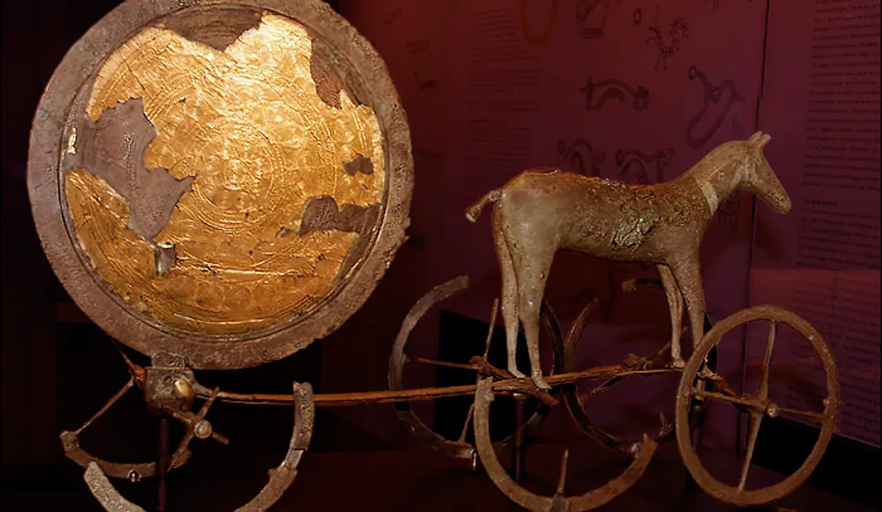 The Sun Carriage, a religious artefact of sun worship dating from the Bronze Age: Did the birthdate chosen for Jesus coincide with that of the sun god? (photo: Malene Thyssen, Wikimedia Commons)
