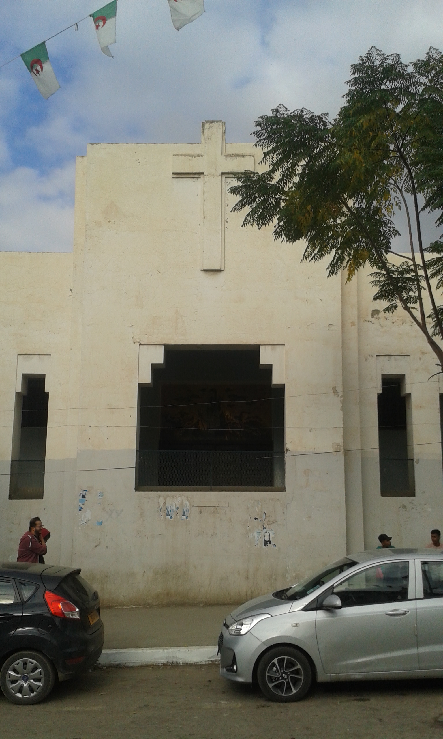 الكنيسة البروتستانتية ما زالت قائمة إلى اليوم ولكنها مغلقة - في مدينة البليدة - الجزائر. Kirche Blida ist eine Großstadt im Norden Algeriens FOTO BRAHIM MECHARA