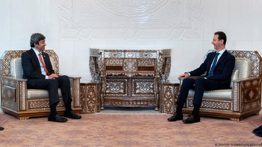 Assad meets Emirati Foreign Minister Abdullah bin Zayed al Nahyan (photo: SANA/AP Photo/picture-alliance) 