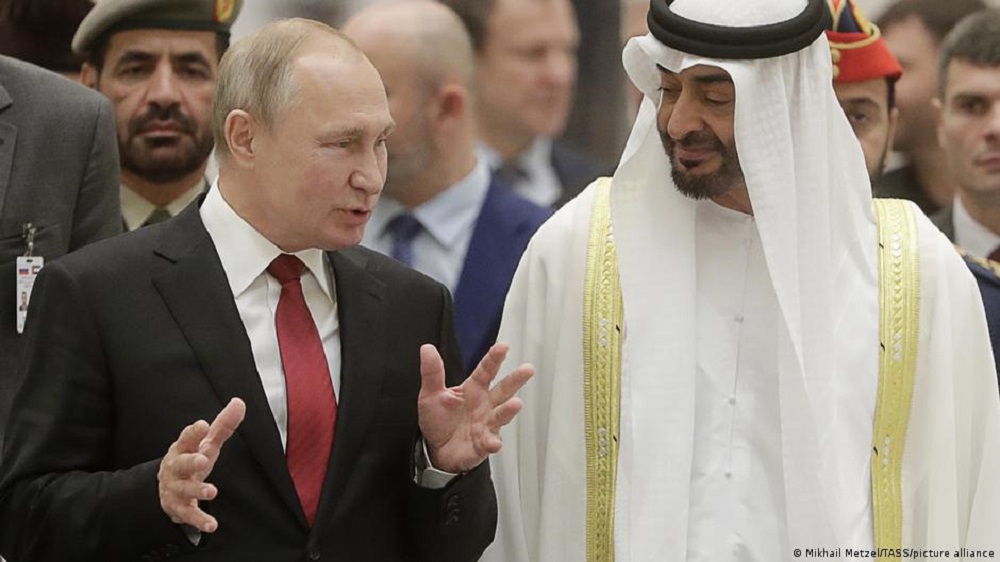 ولي عهد أبوظبي الإماراتي محمد بن زايد والرئيس الروسي فلاديمير بوتين. 