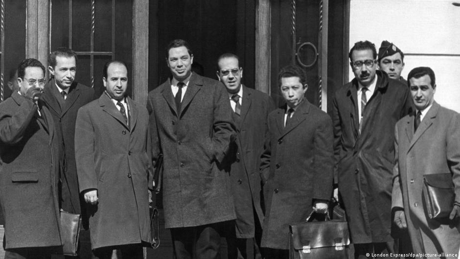The Algerian delegation at Evian on 18 March 1962, where the ceasefire agreement was signed (photo: London Express/dpa/picture-alliance)