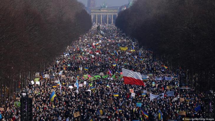 Protest gegen den Ukraine-Krieg in Berlin; Foto: Sean Gallup/Getty Images