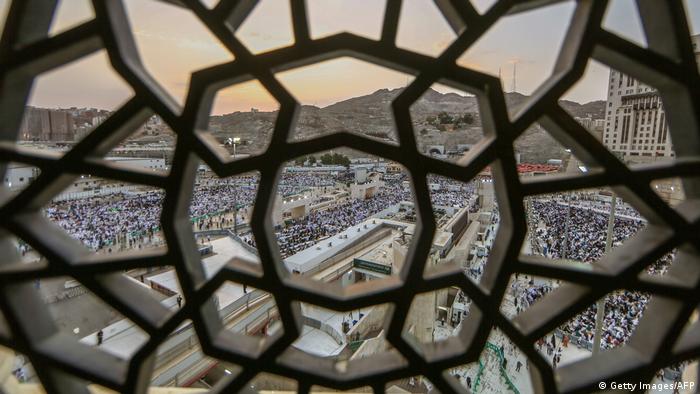 كيف يحتفل المسلمون والمسلمات في عيد الفطر (عيد رمضان) حول العالم؟ 06 Wie feiern Muslime auf der ganzen Welt Zuckerfest  Eid al Fitr Foto Getty Images