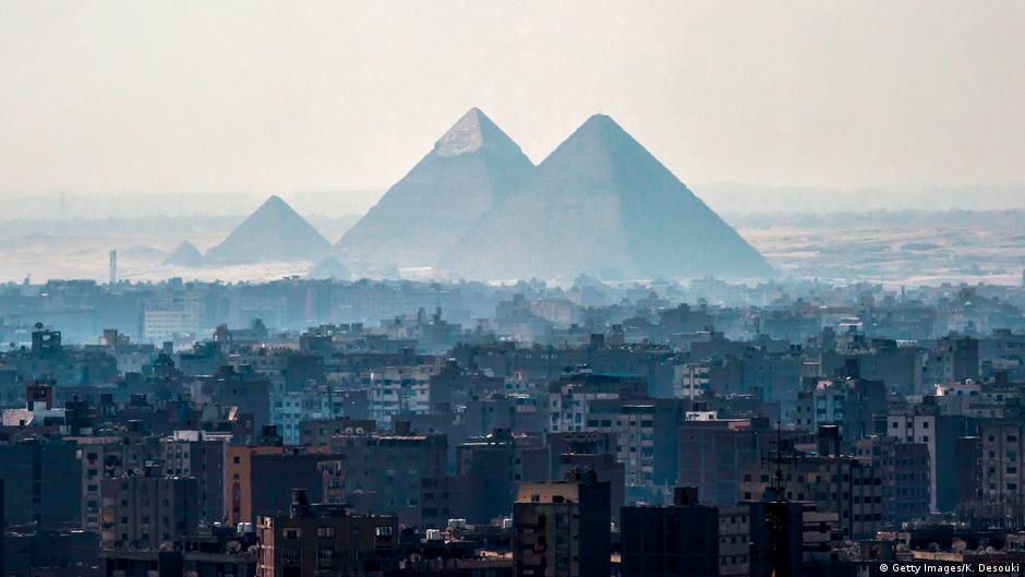 Blick auf die Millionenmetropole Kairo, mit rund 20 Millionen Einwohnern die größte Stadt auf dem afrikanischen Kontinent.
