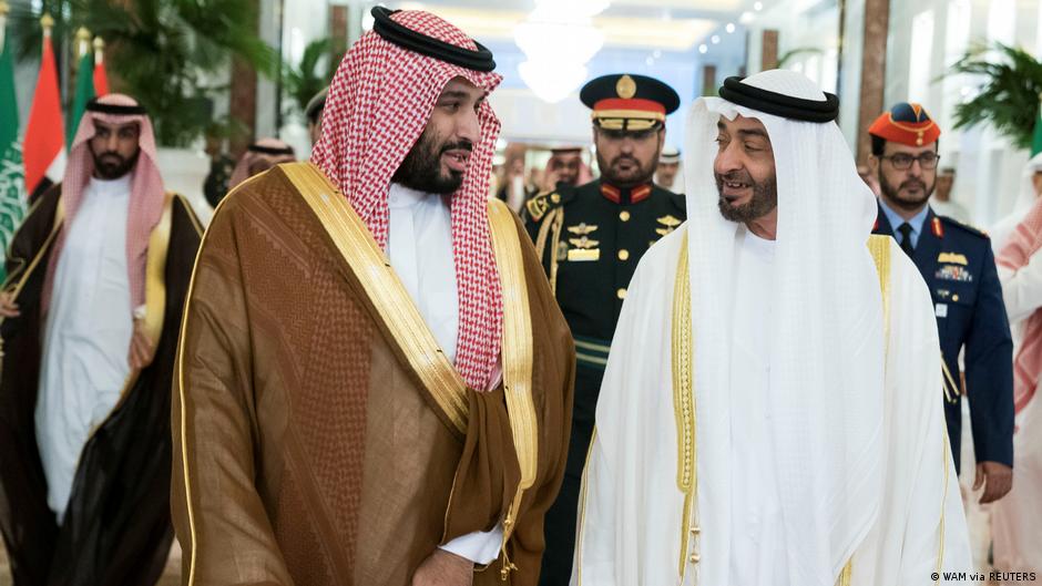 United Arab Emirates Abu Dhabi Crown Prince Sheikh Muhammad bin Zayid Al Nahyan and Saudi Crown Prince Mohammed bin Salman (photo: Reuters)