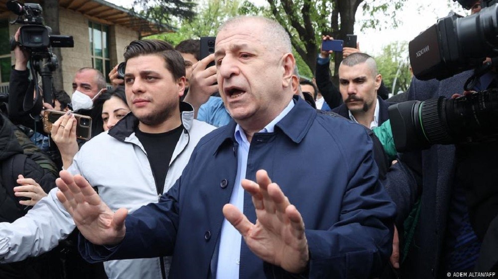 Umit Ozdag, der Vorsitzende der Partei des Sieges (Foto: AFP)