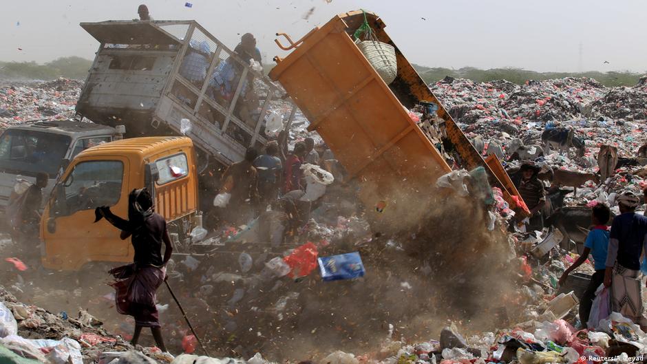 النفايات في اليمن خطر صحي وبيئي. فما الحلول للتخلص من نفايات اليمن والاستفادة منها؟