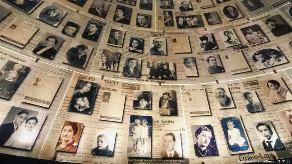 Die "Hall of names" in der Holocaust-Gedenkstätte Yad Vashem in Jerusalem; Foto: picture-alliance/Dumont/E.Wirba