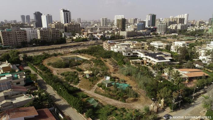 Aerial view of the urban planting facility in Karachi (photo: Reuters)
