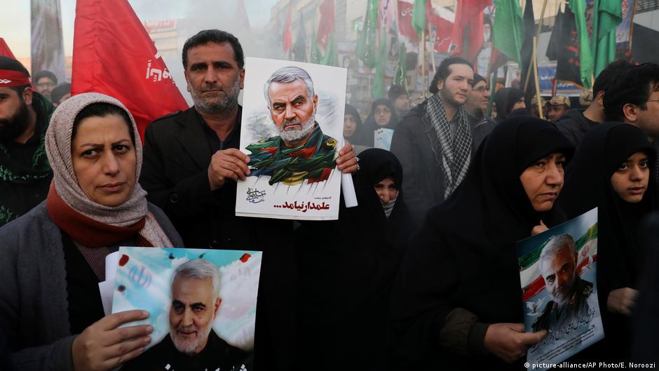 Trauerfeier für den getöteten General Suleimani in Teheran; Foto: picture-alliance/AP Photo/E.Noroozi