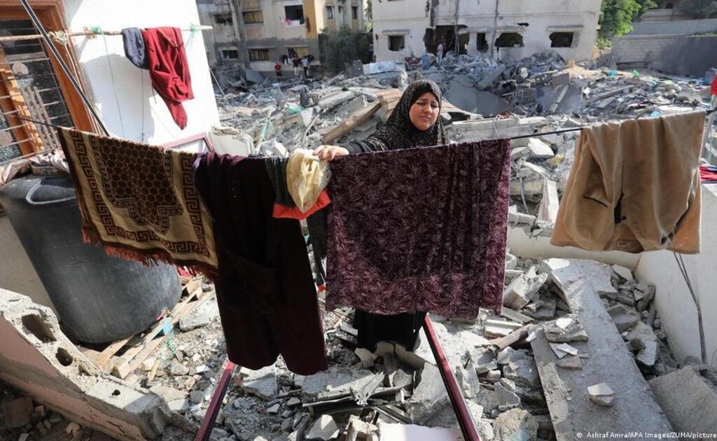 Leben in Gaza zwischen Trümmern und Wäscheleinen; Foto Ashraf Amra/APA Images/ZUMA/picture-alliance