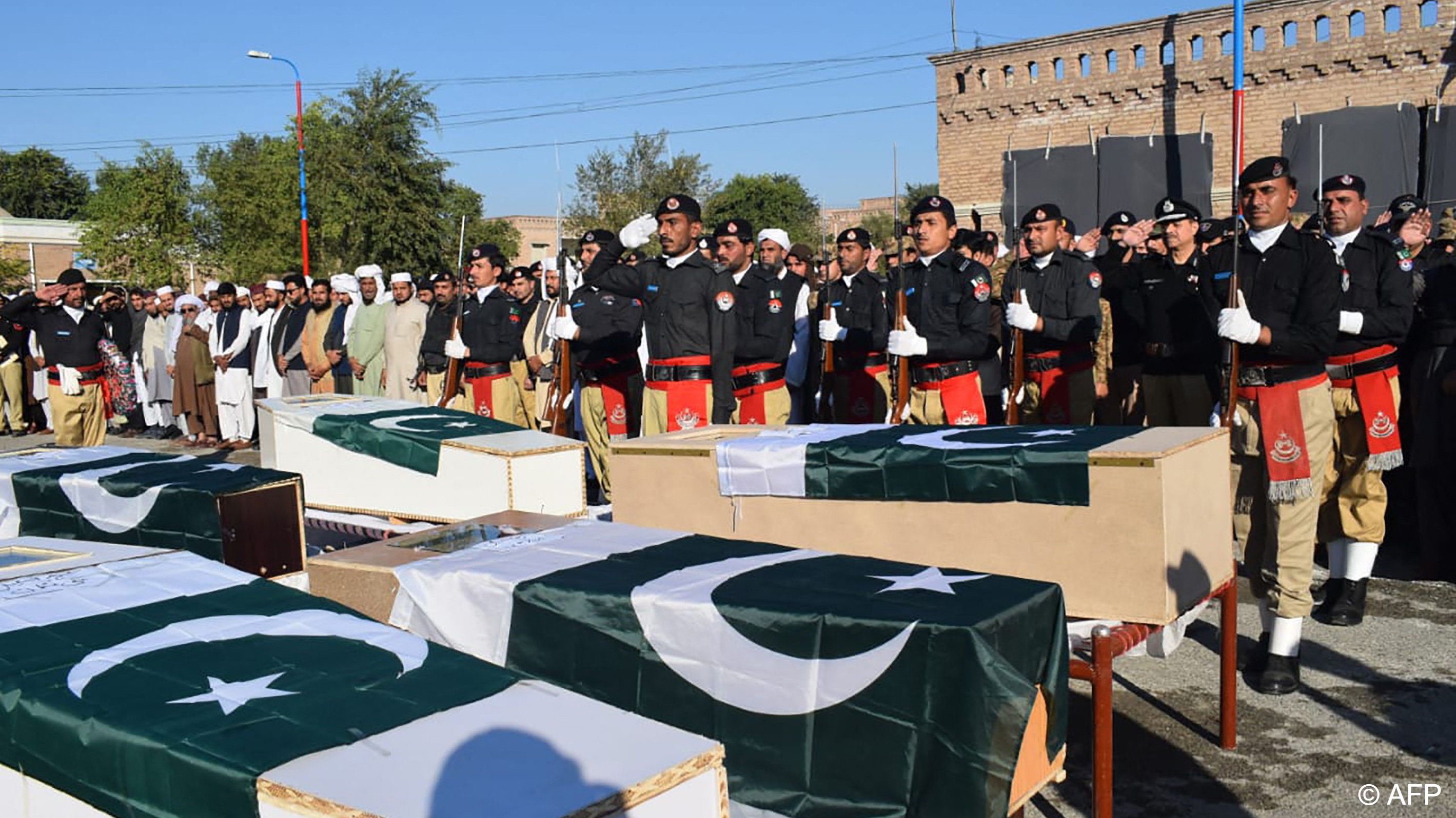 Six police officers were killed in an ambush in northwest Pakistan on November 16, officials said, an assault claimed by the nation's homegrown Taliban (photo: STRINGER/AFP) 