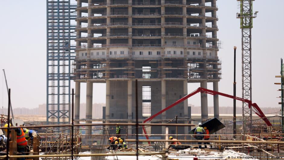 Egypt is building Africa's tallest skyscraper, Iconic Tower, for $3 billion (€2.8 billion) in the middle of its new capital (image: Sui Xiankai/Xinhua/picture alliance)