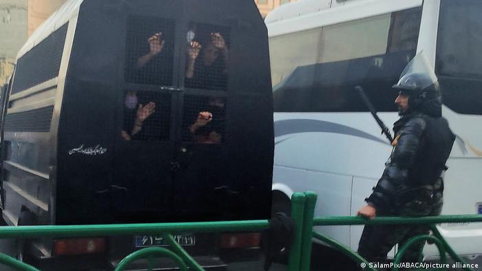 Verhaftungen in Teheran; Foto: SalamPix/Abaca/picture-alliance