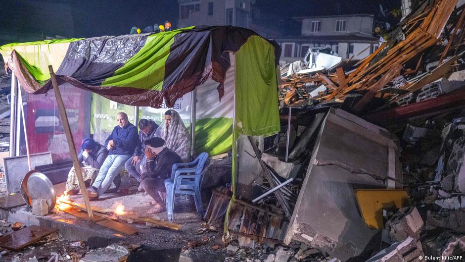 People whose homes have not collapsed are afraid to re-enter out of fear an aftershock will bring them to the ground (image: Bulent Kilic/AFP)
