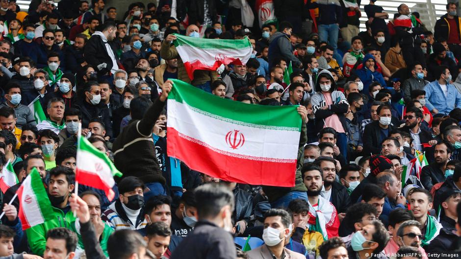 قد يلعب لاعبون إيرانيون في السعودية Fußballspiel Iran Libanon ohne Frauen im Stadion Foto Getty Images