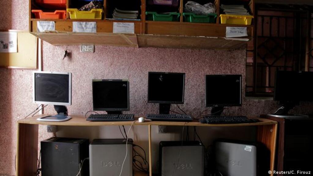 Computers in a school in Pakistan (image: Reuters/C.Firouz)