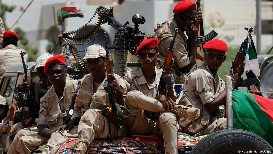 Soldaten der Rapid Support Forces im Sudan; Foto: Hussein Malla/AP/dpa