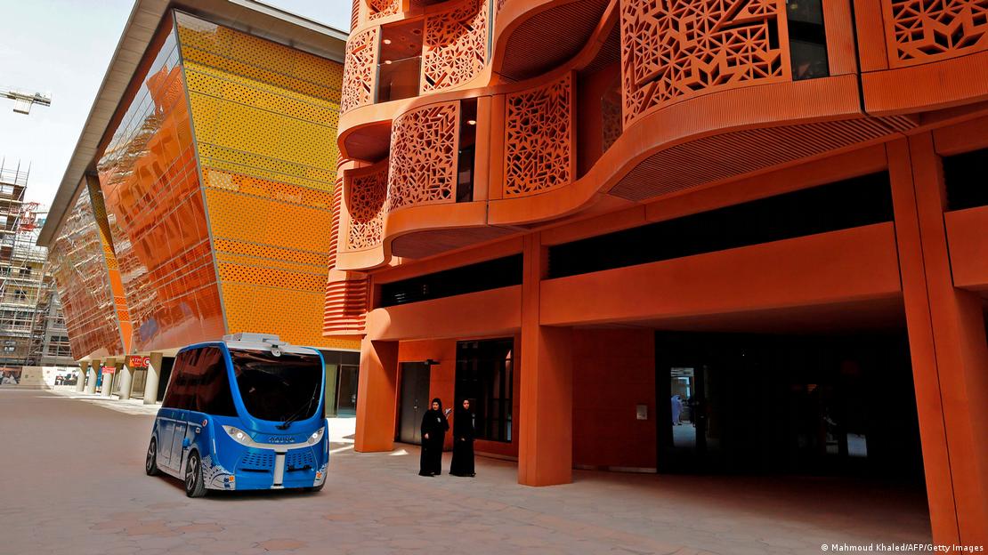 A driverless vehicle in a street at the site of Masdar City, Abu Dhabi (photo: Mahmoud Khaled/AFP/Getty Images)