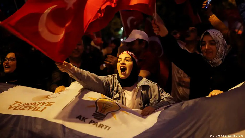 While Turkey's opposition has been in deadlock since losing the elections, many of its supporters are suffering from post-election stress. As Recep Tayyip Erdogan and the ruling AKP turn their attentions to the 2024 local elections, their rivals remain preoccupied with infighting. 
