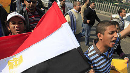 Ägypter in Kairo demonstrieren gegen Mubarak; Foto: dapd