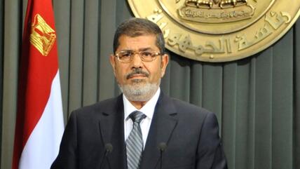 In this image released by the Egyptian Presidency, President Mohammed Morsi prepares to make a televised address to the nation in Cairo, Egypt, Wednesday,  26 December 2012 (photo: Egyptian Presidency/AP/dapd)