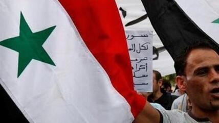 نجاح الثورة السورية مرهون بقدرة المعارضة على التوصل إلى صيغة وطنية توافقية تضم كل القوى السياسية في سورية