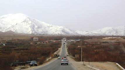 Ebene nördlich der afghanischen Haupstadt Kabul; Foto: Marian Brehmer 