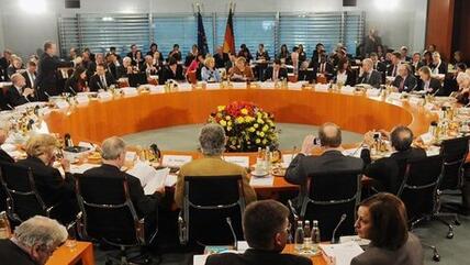 Delegates at the fifth Integration Summit at the German Chancellery (photo: dpa)