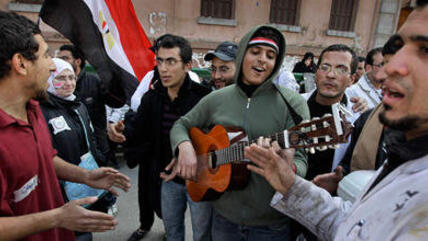 Jugendliche Musiker auf dem Tahrir-Platz in Kairo; Foto: AP