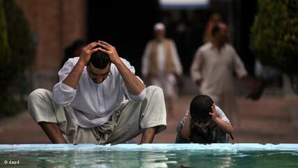 Fasting in high summer proves to be a considerable strain on the body (photo: dapd)