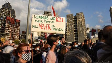 Wut im Libanon: Nach der verheerenden Explosion in Beirut hat sich der Zorn der Bevölkerung über die Regierung entladen. 